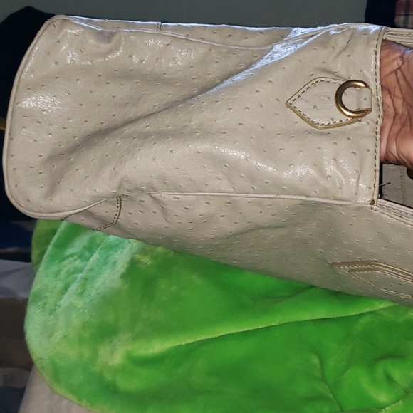 Authentic Marc Jacobs Purse - Picture 2 of 13